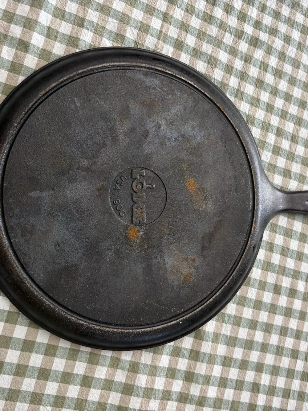 Seasoned Black Cast Iron Skillet with Long Handle